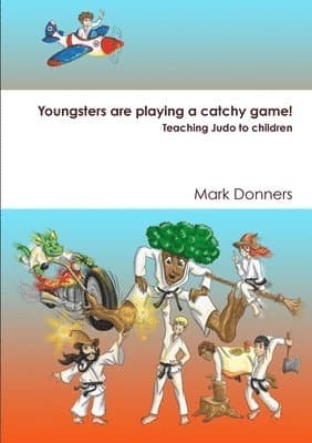 Youngsters are playing a catchy game! - Teaching judo to children