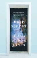 Omslag till boken Deep Secret av Diana Wynne Jones