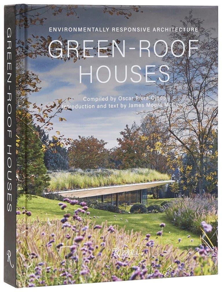Omslag till boken Green-Roof Houses av Oscar Riera Ojeda