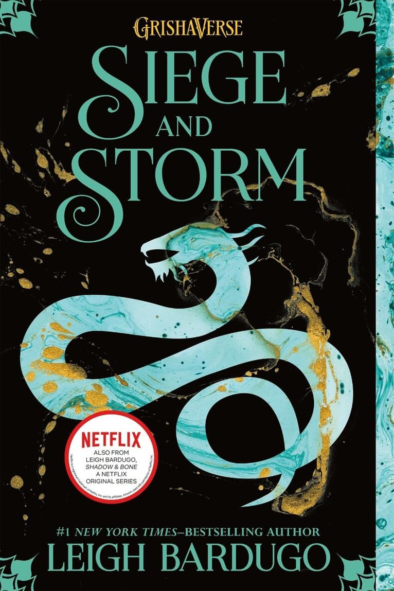 Omslag till boken Siege and Storm av Leigh Bardugo