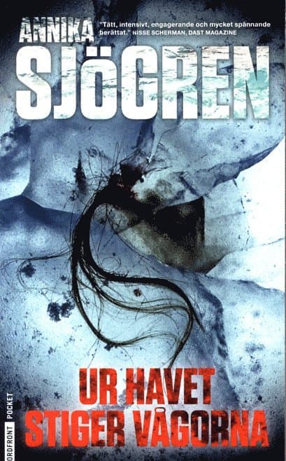 Ur havet stiger vågorna