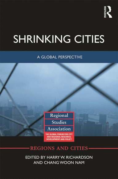 Harry W Richardson best book