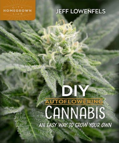 Omslag till boken DIY Autoflowering Cannabis av Jeff Lowenfels