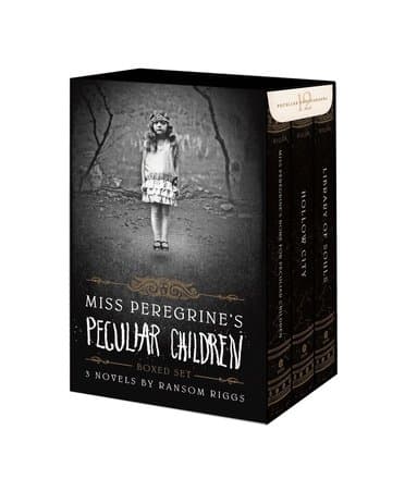 Omslag till boken Miss Peregrine's Peculiar Children Boxed Set av Ransom Riggs