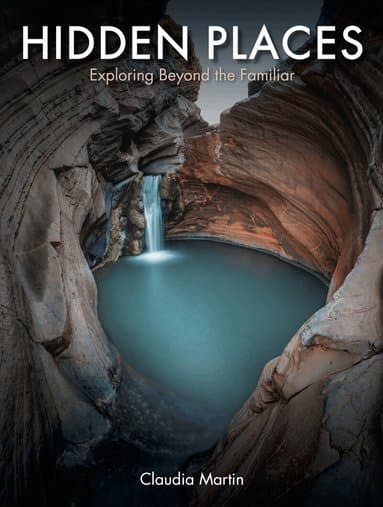 Omslag till boken Hidden Places av Claudia Martin